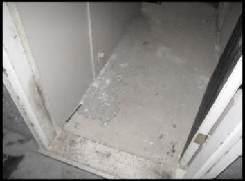 Garage Floor Before the Pro Garage Floor Covering.